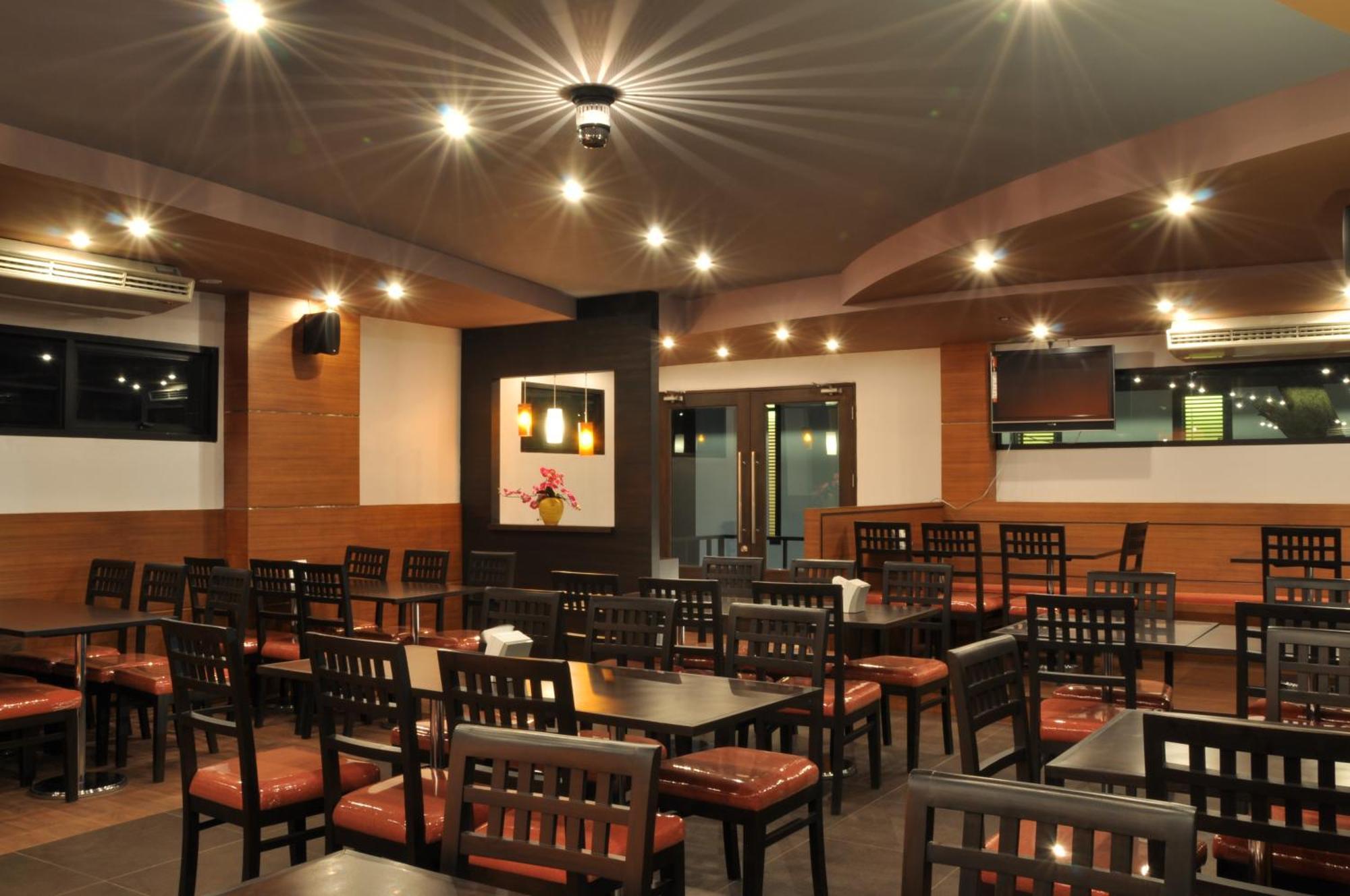 蒙萨尼桂河Spa度假酒店 北碧府 外观 照片